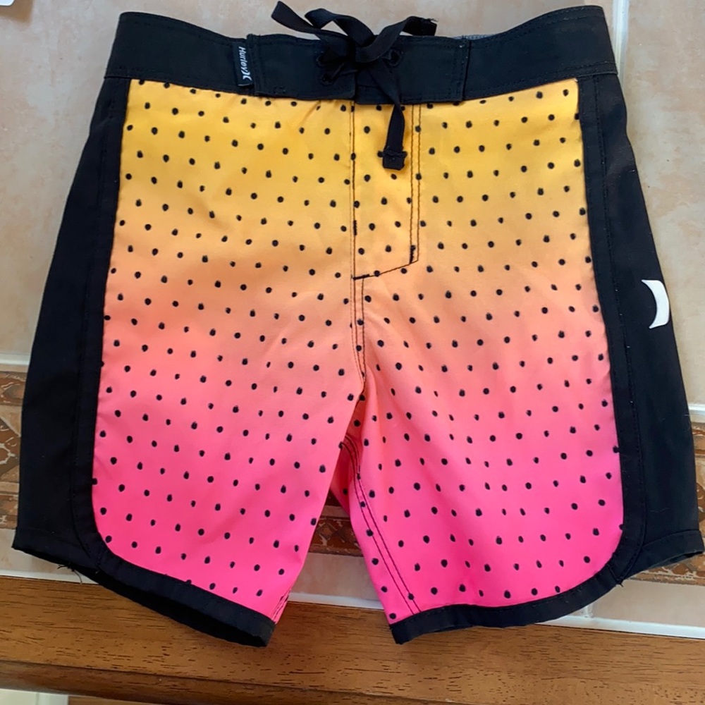 2T boy’s bathing suit